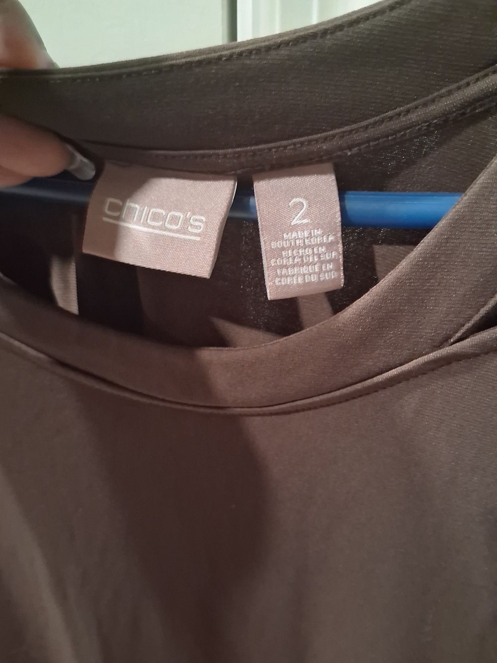 B:  Chico's Women's Brown Crew Neck Shirt - Size 2